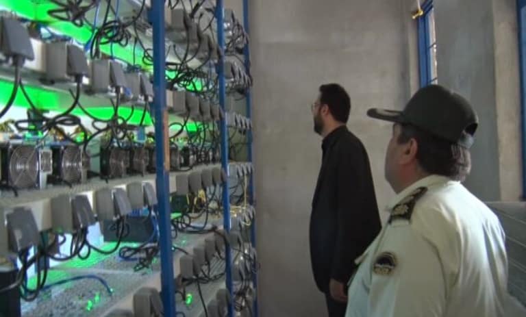 محدودیت‌های قانونی فناوری بلاک چین در ایران